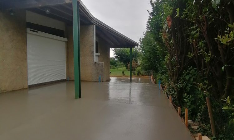 création d'un terrassement et d'un mur de soutènement d'une maison individuelle vers Voglans